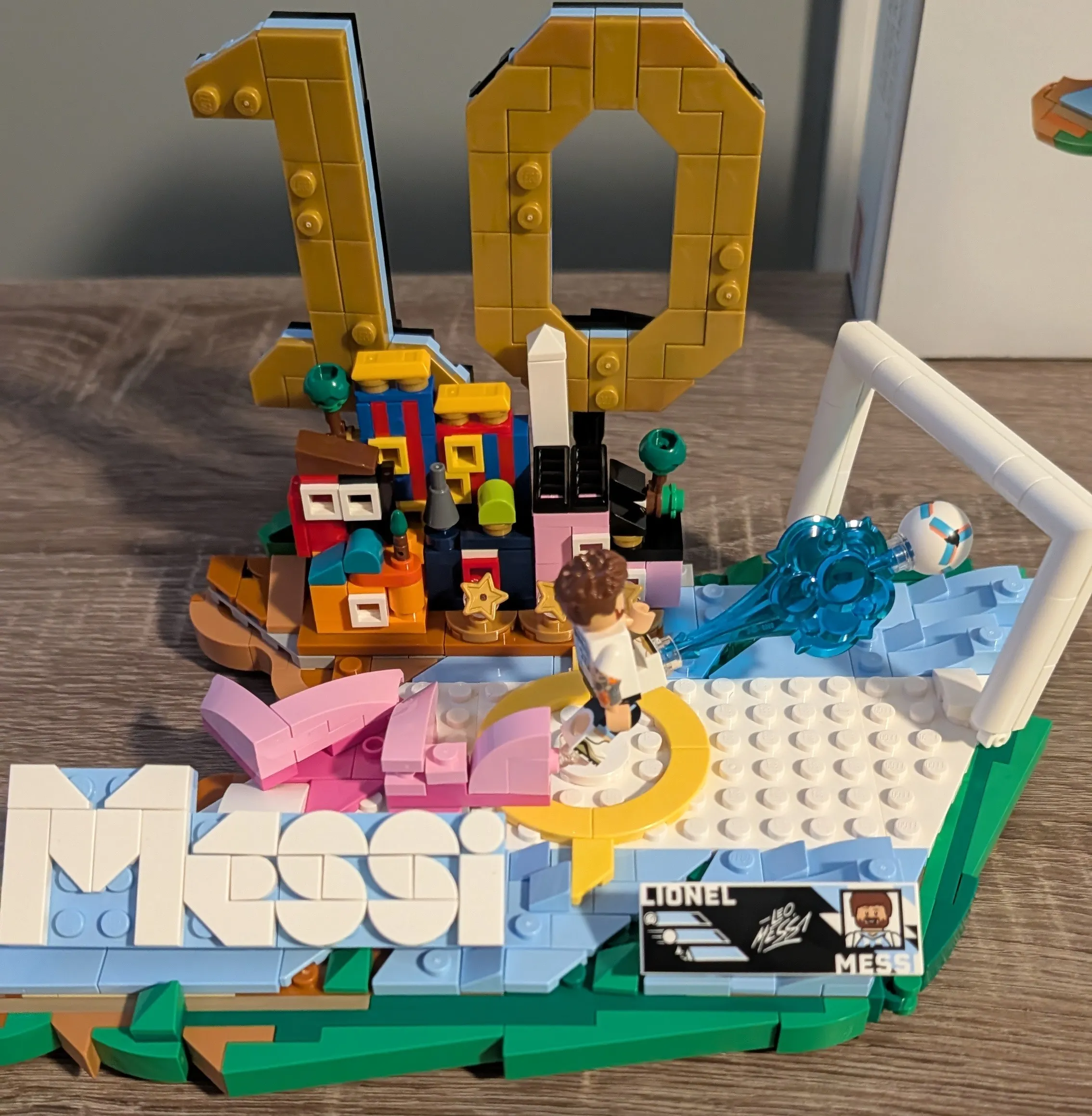 The 43011 Lionel Messi – Football Highlights set, built by yours truly